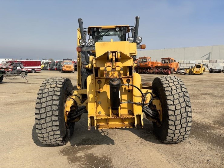 2009-deere-772g-image-6