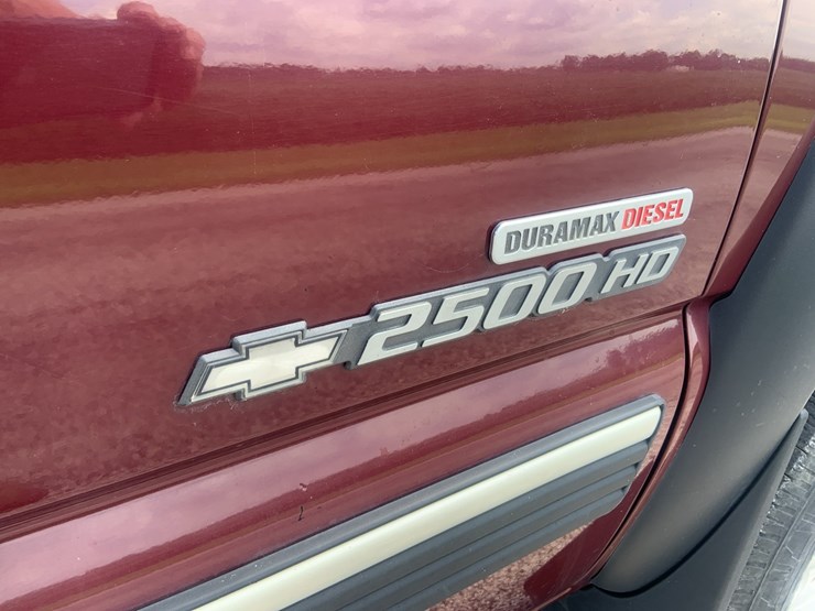 2001-chevrolet-2500hd-image-15