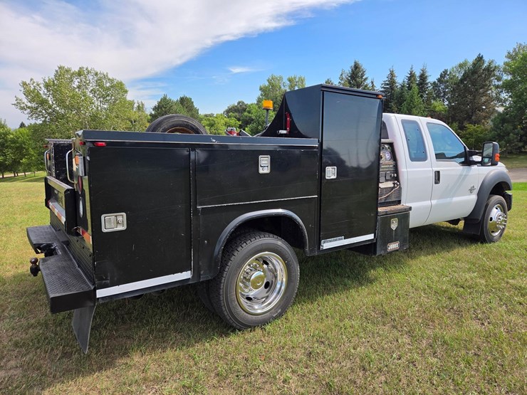 2013-ford-f550-image-4