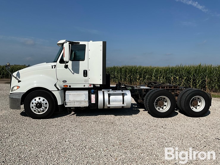 2017-international-prostar-image-8