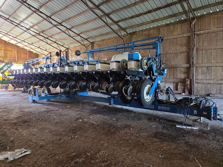 kinze-3600-image-2