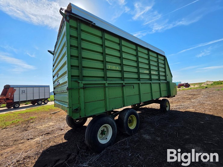 john-deere-716a-image-5