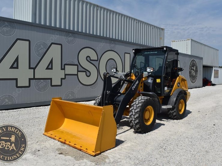 2024-deere-204-g-tier-image-13