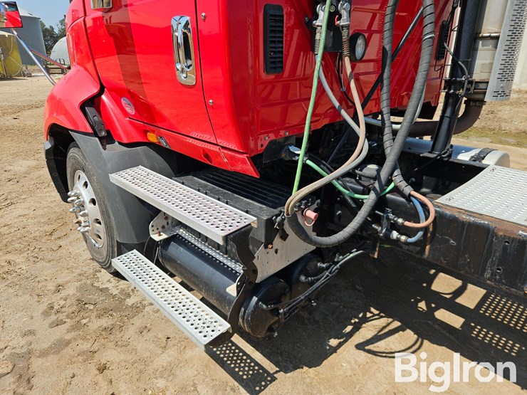 2013-international-prostar-image-20