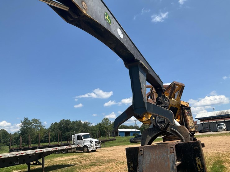 2013-deere-437d-image-58