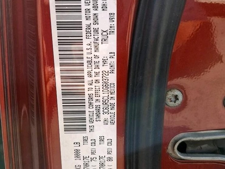 2013-dodge-2500-image-11