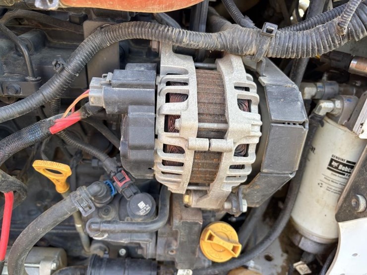 2020-bobcat-t450-image-39
