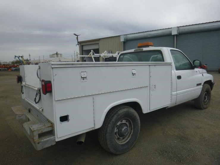 1999-dodge-ram-2500-image-3