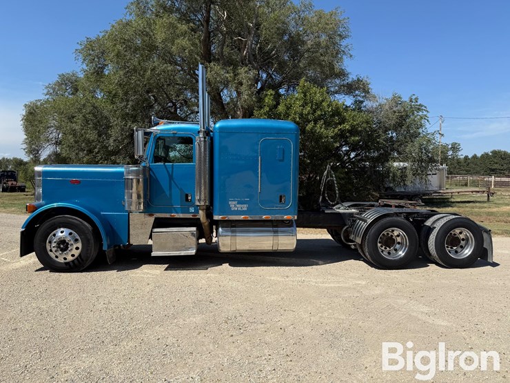 2007-peterbilt-379-image-8