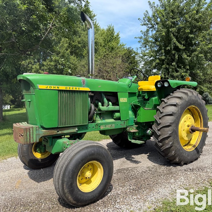 1970 JOHN DEERE 4520