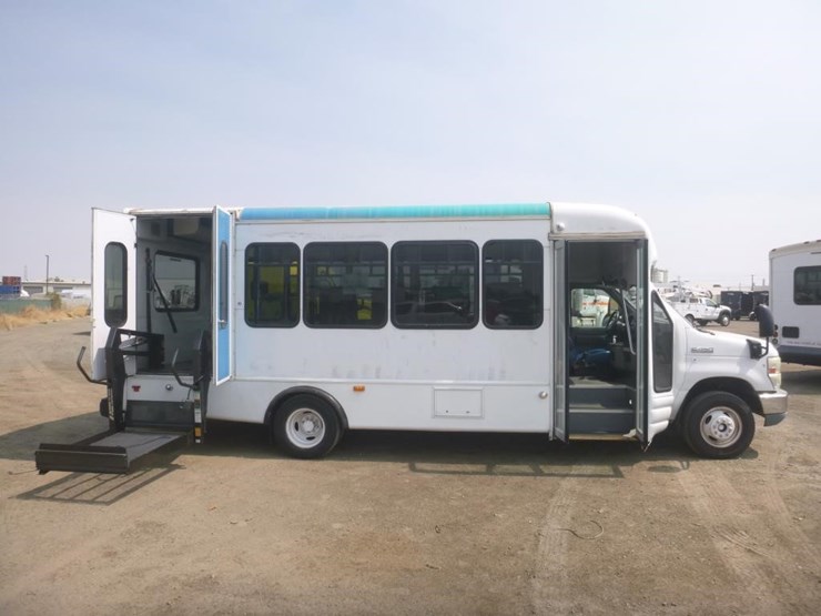 2009-ford-e450-image-6