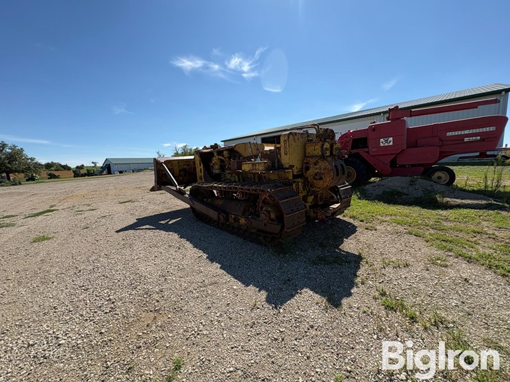 1947-caterpillar-d8-image-7