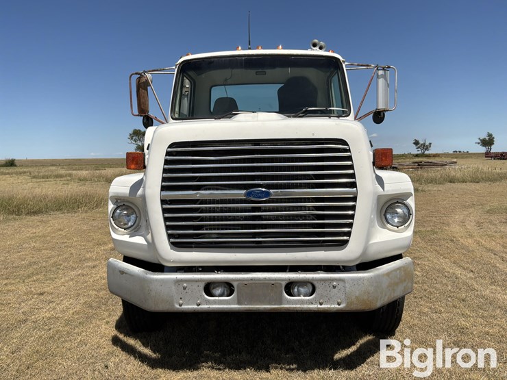 1987-ford-l9000-image-2