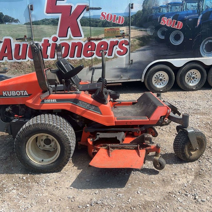 KUBOTA ZD25