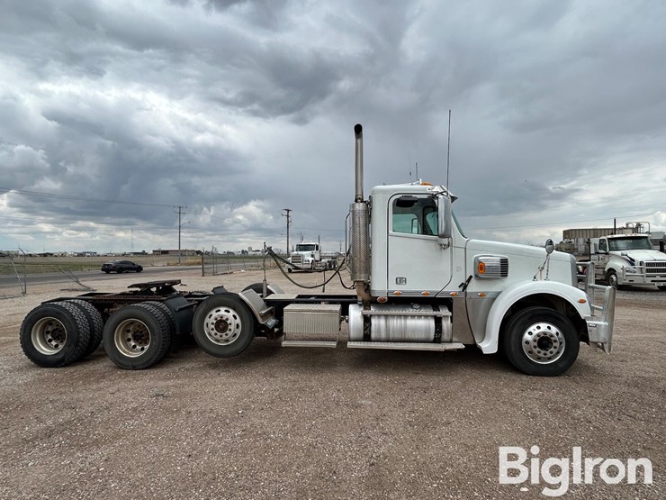 2017-freightliner-coronado-132-image-4