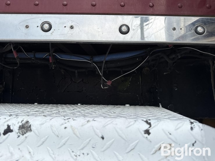 1987-peterbilt-359-image-18