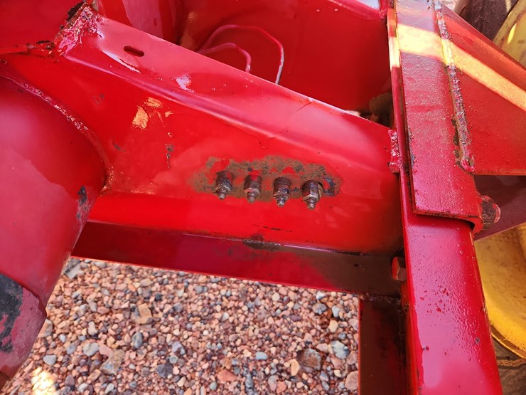 new-holland-355-image-20