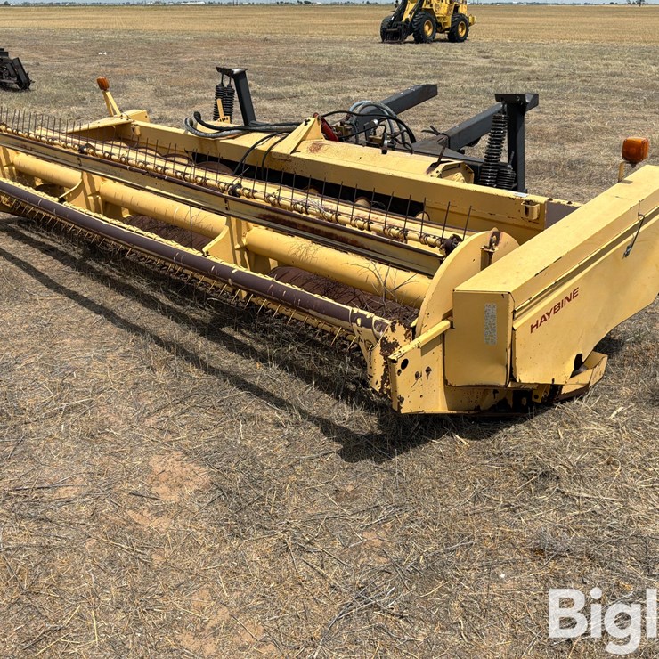 NEW HOLLAND 2300BF