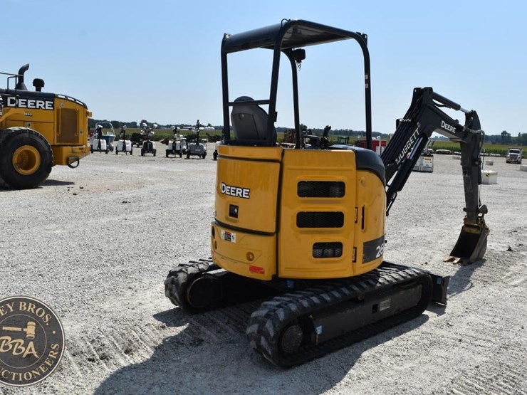 2020-deere-26g-image-17
