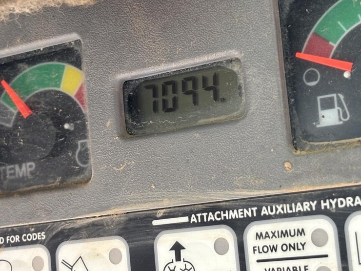 2007-bobcat-t190-image-42