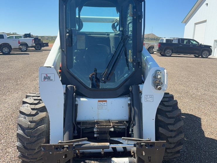 2011-bobcat-s750-image-6