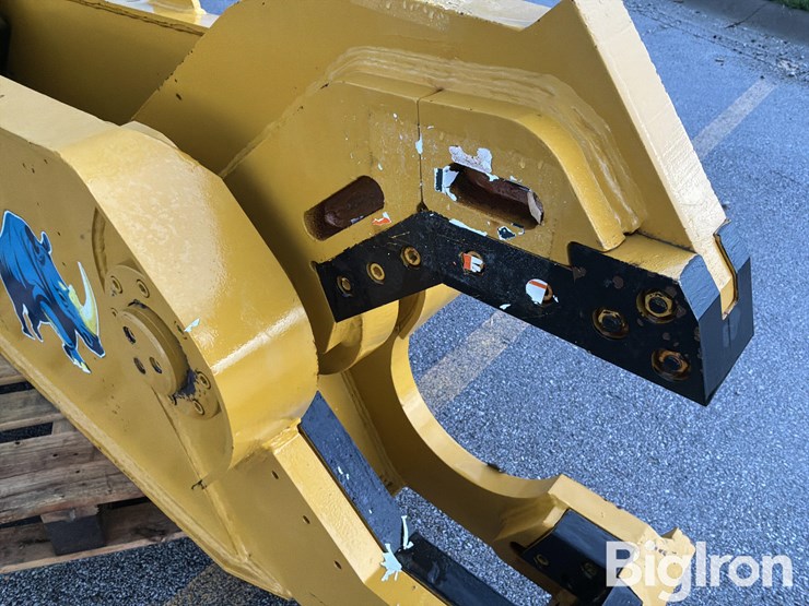 2025-massey-ferguson-730-image-14