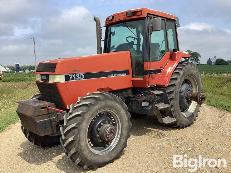 1989-case-ih-7130-image-1