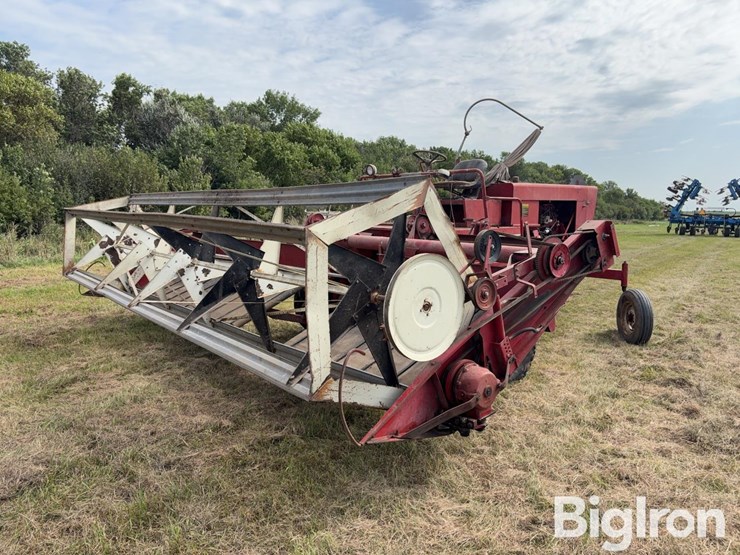 case-ih-ih4000-windrower/swather-image-1