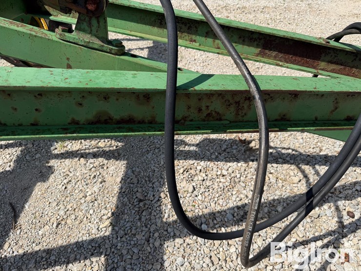 john-deere-100-image-13