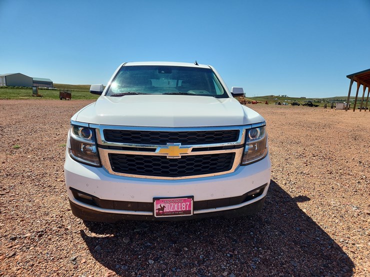 2015-chevrolet-tahoe-lt-image-8