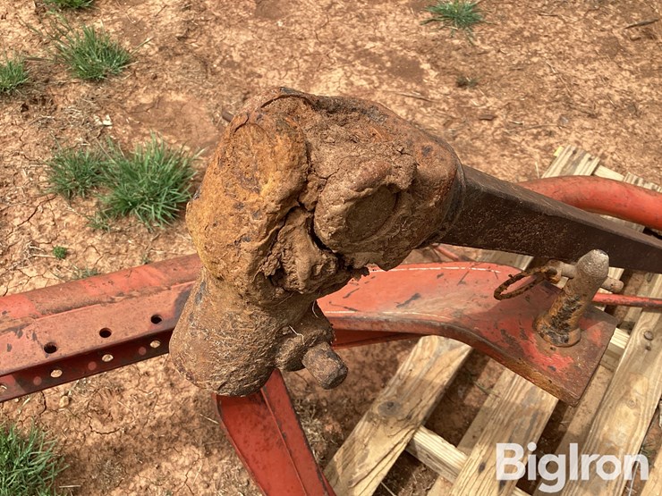 3-pt-post-hole-auger-image-16