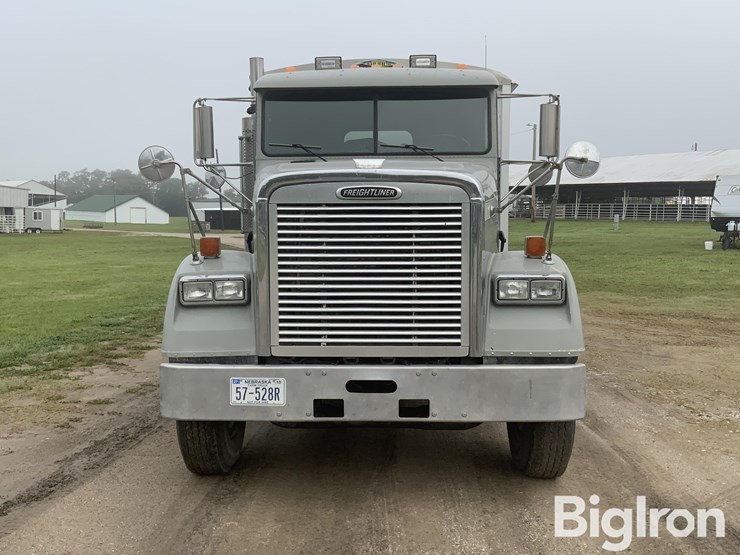 1997-freightliner-fld120-image-2