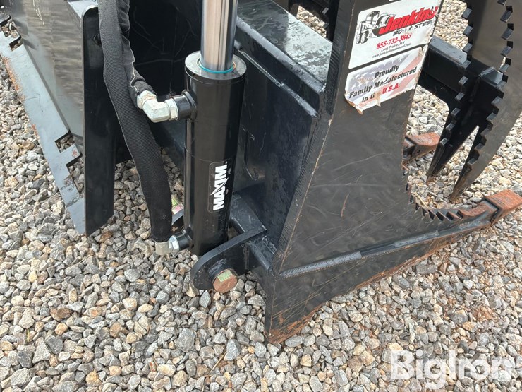 jenkins-skid-steer-brush-grapple-image-17