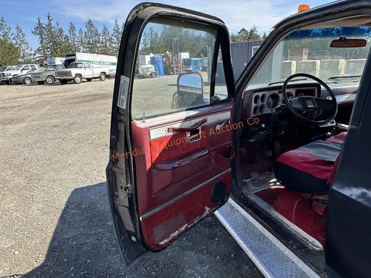 1983-gmc-3500-image-17