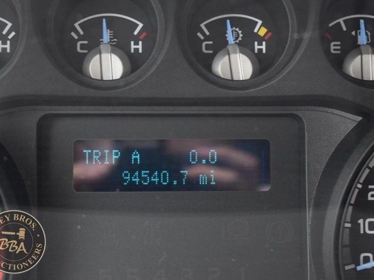 2020-ford-f650-image-34