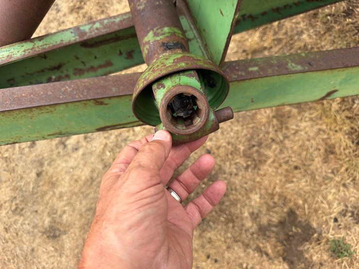 john-deere-37-image-9
