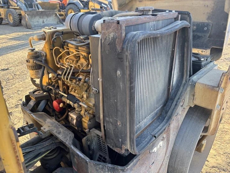 2006-caterpillar-cb-224e-image-38