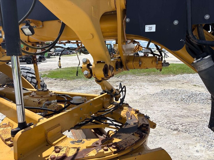 caterpillar-c6.6-image-26