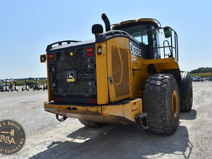 2019-deere-744kii-image-19