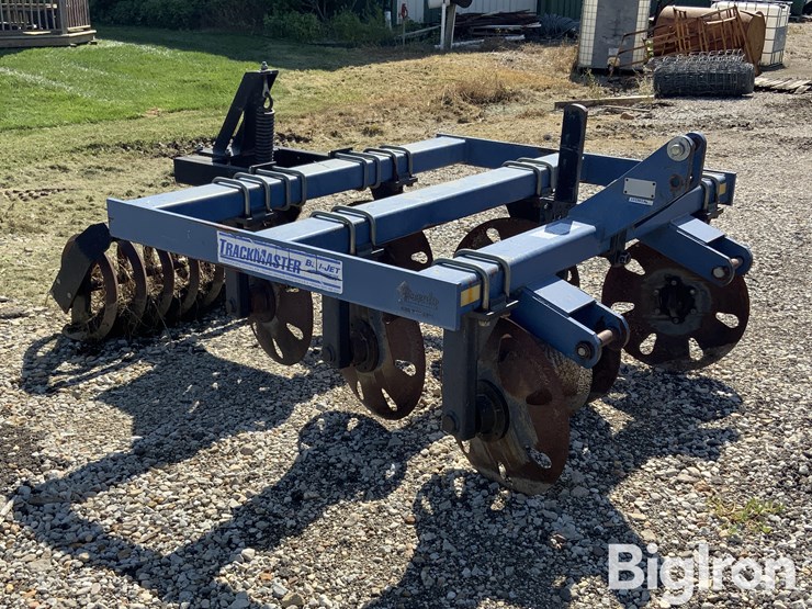 blu-jet-track-master-image-3