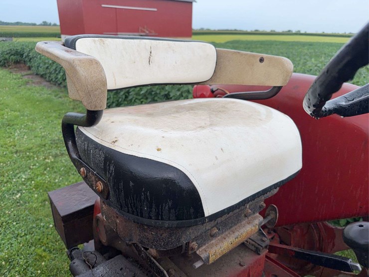 farmall-504-image-24