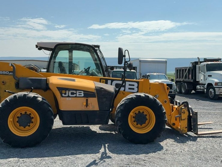 2012-jcb-550-image-4