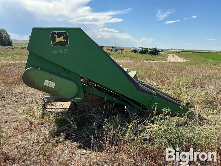 john-deere-443-image-4