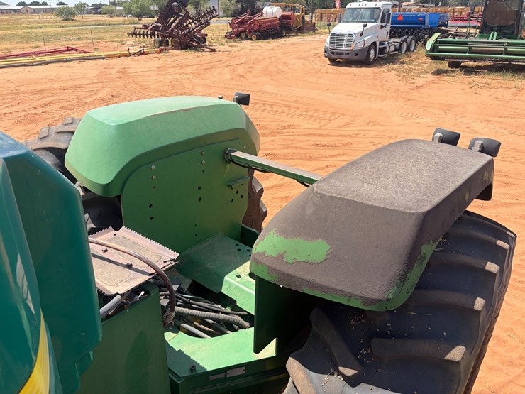 2000-john-deere-9300-image-23