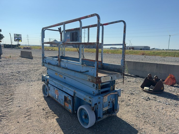 #47-•-*inop-jlg-2033-20'-scissor-lift-inv#53600-image-4