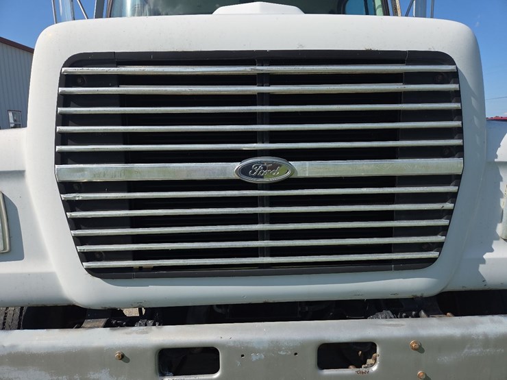 1996-ford-l9000-image-3