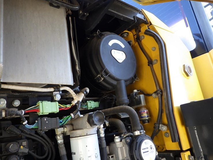 2018-komatsu-wa320-8-image-14