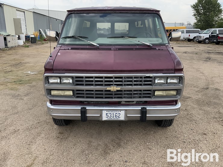 1995-chevrolet-g30-image-2
