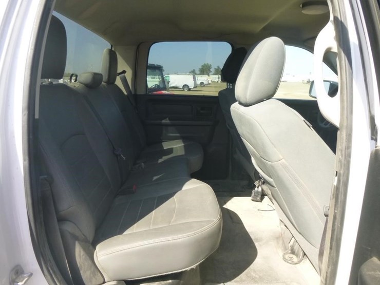 2016-dodge-1500-image-20