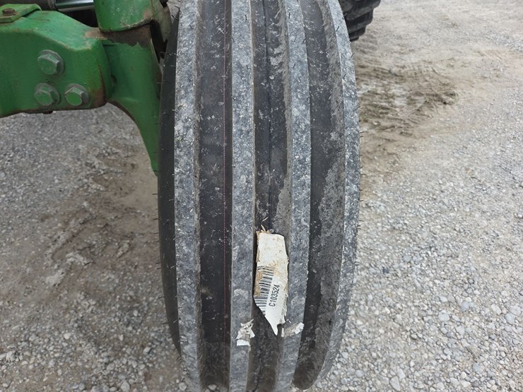john-deere-7600-image-7